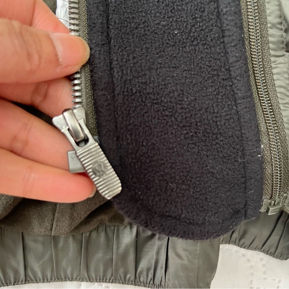Lululemon Scuba Hoodie *Glyde Dark Olive Green Insulated Jacket Size 4 - Picture 15 of 17